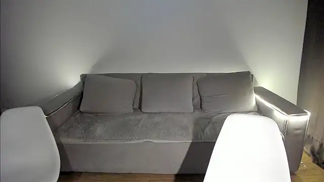 im lucky adam online show from June 9, 2026, 4:02 am