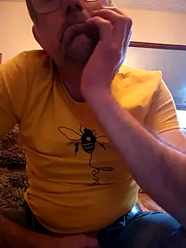 Snapshot of bibananaman chatting on December 18, 2025, 3:33 am bibananaman online show from December 18, 2025, 3:33 am