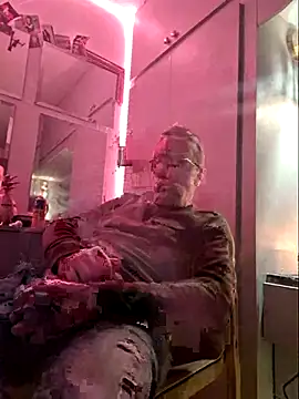 Snapshot of bibananaman chatting on February 4, 2026, 12:27 am bibananaman online show from February 4, 2026, 12:27 am