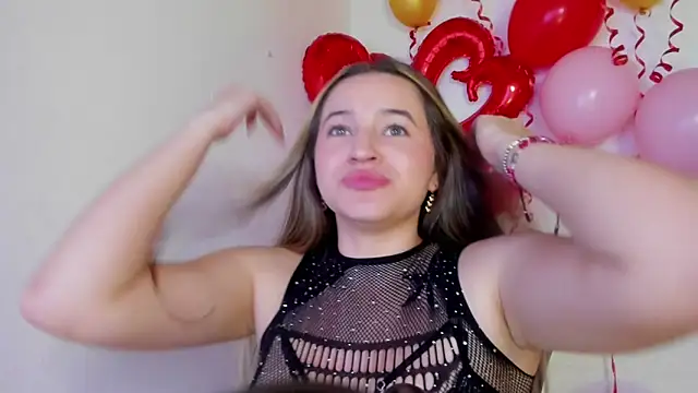 Snapshot of Sophie_spencer1 chatting on February 20, 2026, 6:26 am Sophie spencer1 online show from February 20, 2026, 6:26 am