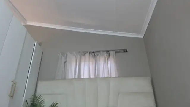 naughtyblackdolie online show from April 6, 2026, 8:15 am