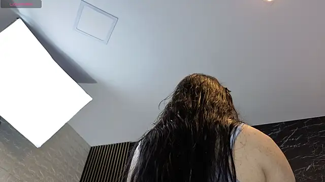 Snapshot of diosagolden chatting on February 19, 2026, 8:39 pm diosagolden online show from February 19, 2026, 8:39 pm