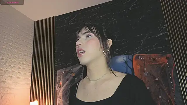 diosagolden online show from October 11, 2025, 8:32 pm