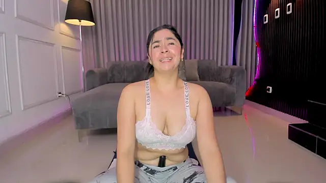 Snapshot of Anna_parkker_ chatting on February 13, 2026, 7:47 pm Anna parkker online show from February 13, 2026, 7:47 pm