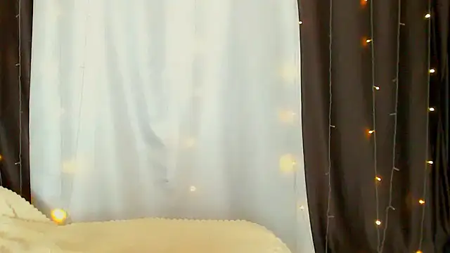 Adriana Sweet 24 online show from October 24, 2025, 10:03 am