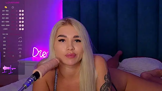 Snapshot of DreamPussyy chatting on February 25, 2025, 7:09 am DreamPussyy online show from February 25, 2025, 7:09 am