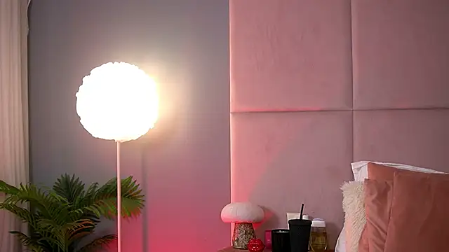 AlmaLuv online show from February 13, 2026, 5:07 am