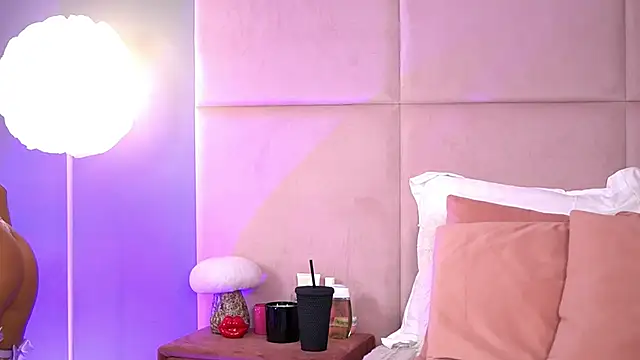 AlmaLuv online show from January 16, 2026, 5:11 am