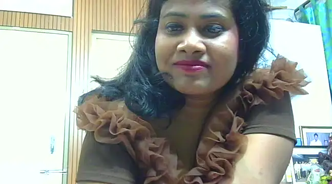 Snapshot of sexy_roma chatting on March 14, 2025, 7:12 pm sexy roma online show from March 14, 2025, 7:12 pm