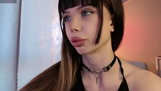 Jessie Johns online show from June 7, 2026, 3:39 pm