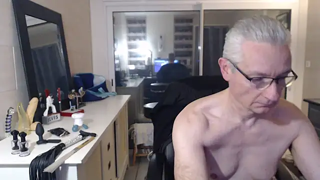 Goduleur69 online show from January 18, 2025, 11:00 pm