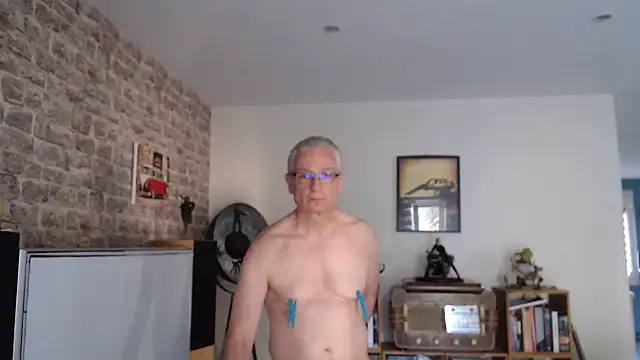 Goduleur69 online show from September 19, 2025, 4:33 pm