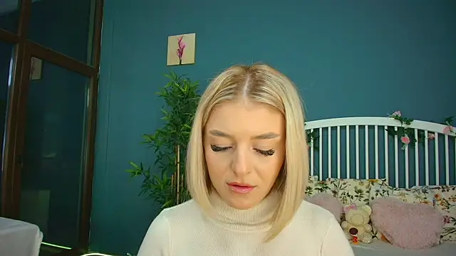 AlicePirs online show from October 25, 2025, 4:11 am