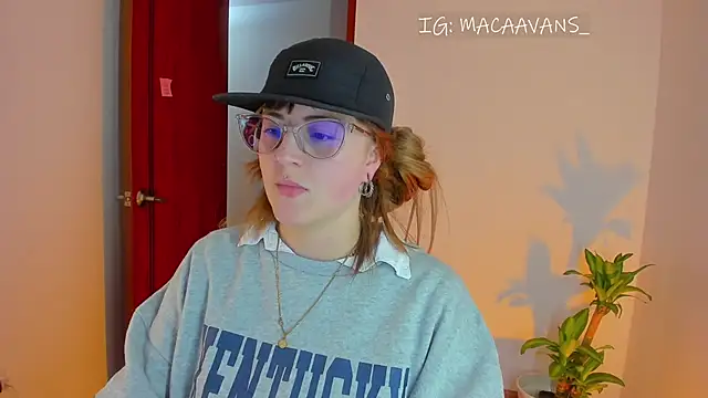 Snapshot of tekila__ chatting on February 12, 2026, 1:16 am tekila online show from February 12, 2026, 1:16 am