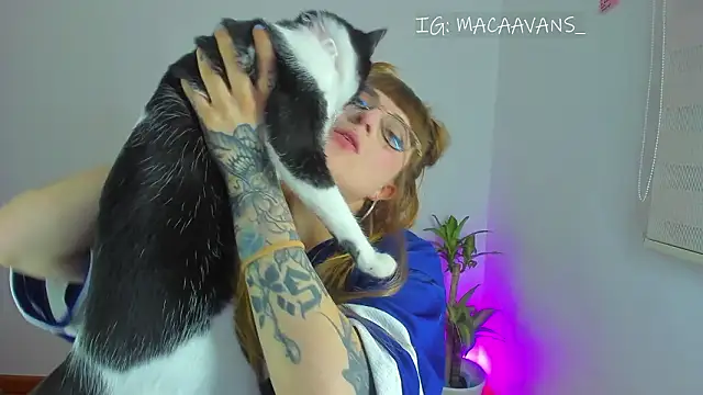 Snapshot of tekila__ chatting on February 21, 2026, 1:07 am tekila online show from February 21, 2026, 1:07 am