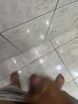 Sheik0157 online show from April 14, 2026, 9:09 pm