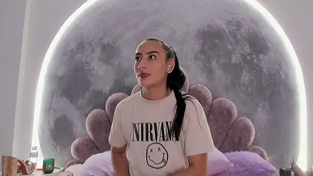 Valeria Fitness online show from December 13, 2025, 8:04 pm