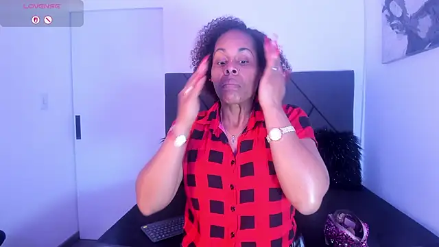 Snapshot of Camille_rose_ chatting on September 15, 2025, 4:51 pm Camille rose online show from September 15, 2025, 4:51 pm