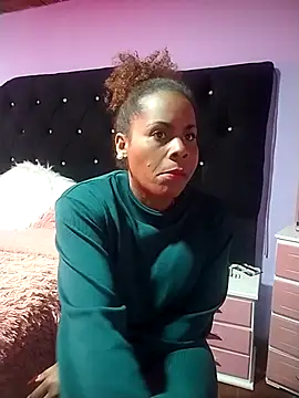 Snapshot of Camille_rose_ chatting on October 8, 2025, 5:02 pm Camille rose online show from October 8, 2025, 5:02 pm