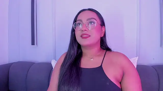 ellamontoya online show from November 21, 2025, 11:31 am