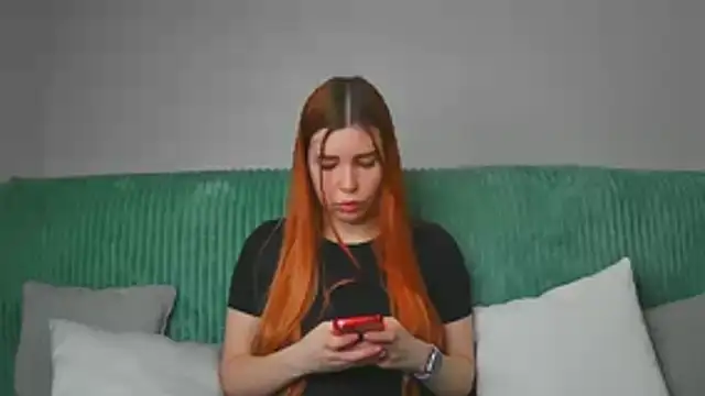 Snapshot of ElllaNuar chatting on February 26, 2026, 7:41 am ElllaNuar online show from February 26, 2026, 7:41 am