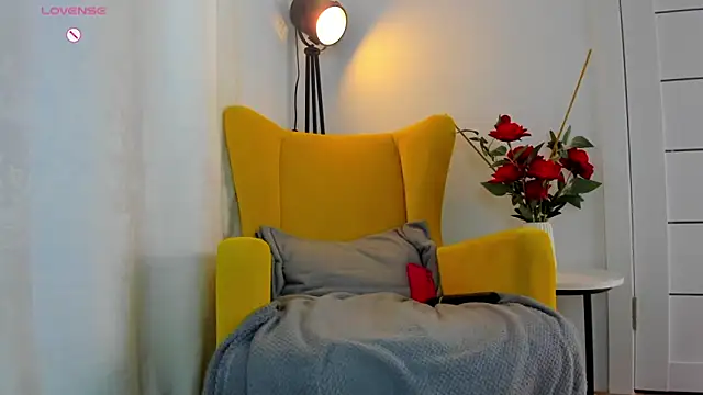 Snapshot of miissblonde chatting on March 2, 2026, 7:15 am miissblonde online show from March 2, 2026, 7:15 am