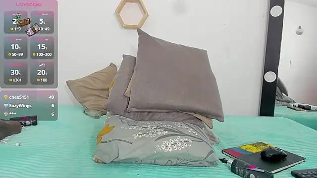 clarise cooper online show from March 15, 2025, 12:13 pm