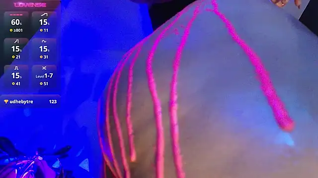 ValenGray online show from March 21, 2025, 8:50 am