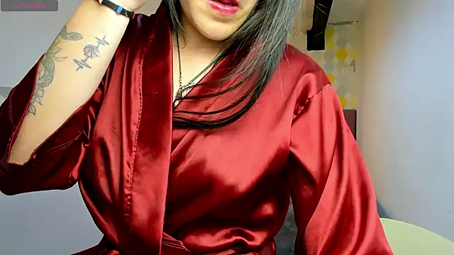 LiaCooper  online show from January 15, 2025, 9:20 pm
