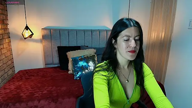LiaCooper  online show from June 8, 2026, 12:38 pm