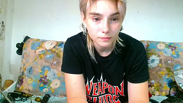 Sophie Bell online show from June 27, 2026, 7:31 pm