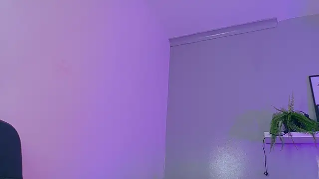 KendalMilleer online show from October 13, 2025, 10:17 am