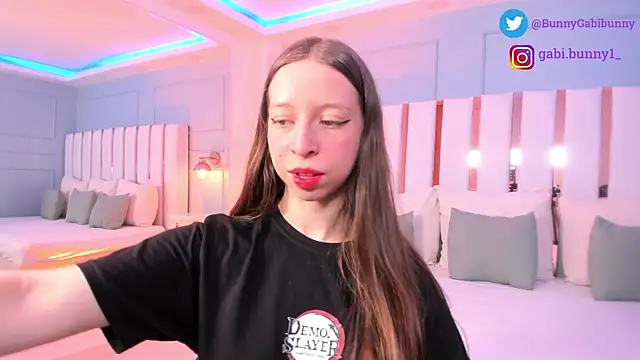 gabi bunny online show from September 29, 2025, 5:07 pm