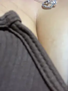 Snapshot of emma__cute__ chatting on January 15, 2026, 11:35 am emma cute online show from January 15, 2026, 11:35 am