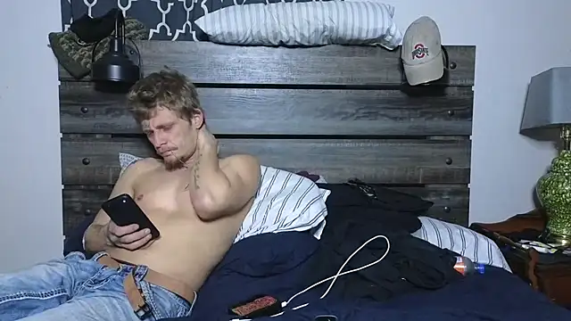 Snapshot of SpAzZ1234 chatting on February 5, 2026, 7:04 am SpAzZ1234 online show from February 5, 2026, 7:04 am