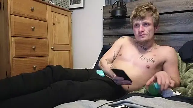 Snapshot of SpAzZ1234 chatting on February 13, 2026, 5:07 am SpAzZ1234 online show from February 13, 2026, 5:07 am