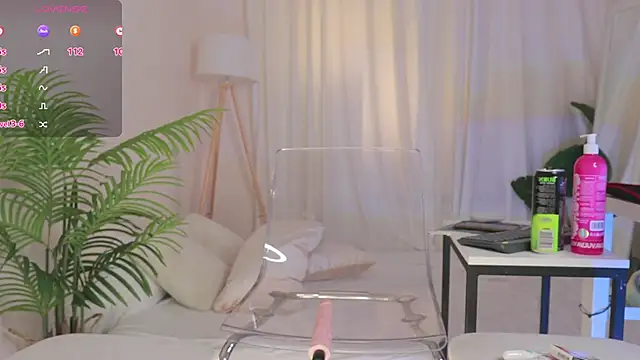 Snapshot of Sexydoll112 chatting on February 20, 2026, 2:52 am Sexydoll112 online show from February 20, 2026, 2:52 am