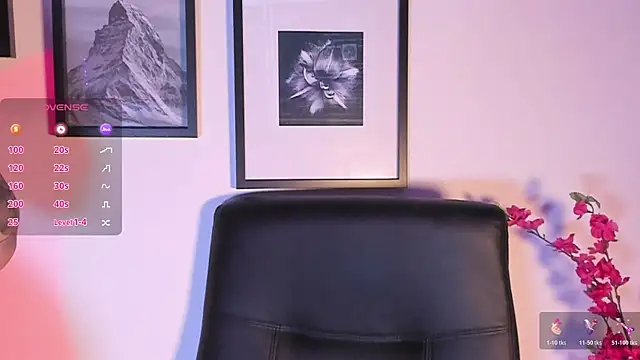 Snapshot of Akari1_Mischief chatting on April 6, 2026, 4:08 am Akari1 Mischief online show from April 6, 2026, 4:08 am