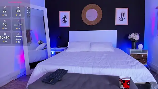 VioletPaket online show from March 26, 2026, 11:41 am