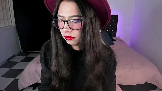 Snapshot of paula_kawaiifu_ chatting on March 17, 2025, 5:05 pm paula kawaiifu online show from March 17, 2025, 5:05 pm