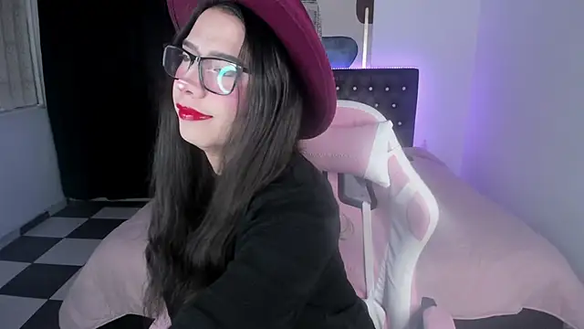 Snapshot of paula_kawaiifu_ chatting on March 17, 2025, 2:01 pm paula kawaiifu online show from March 17, 2025, 2:01 pm