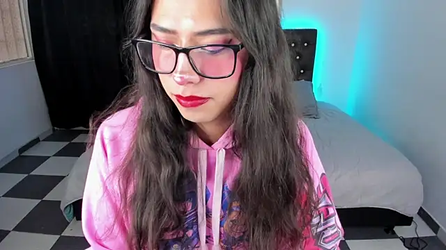 Snapshot of paula_kawaiifu_ chatting on March 8, 2025, 4:39 pm paula kawaiifu online show from March 8, 2025, 4:39 pm