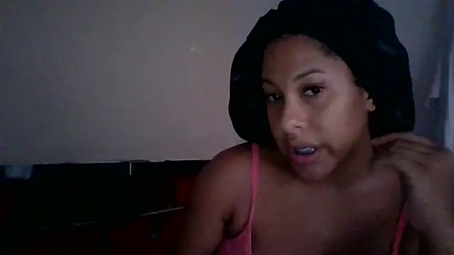 Kitra New online show from November 5, 2025, 8:34 pm