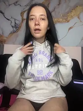 Isabella 21x online show from September 22, 2025, 12:44 pm