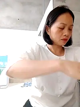 Aninyin22 online show from November 11, 2025, 7:03 am