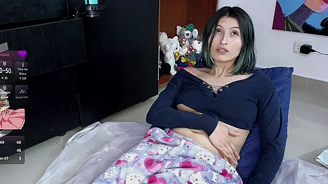 Snapshot of Camila---torres chatting on April 13, 2026, 4:22 pm Camila---torres online show from April 13, 2026, 4:22 pm