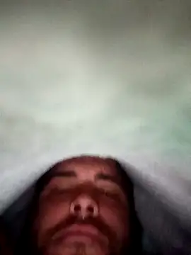 Snapshot of rmp292 chatting on December 17, 2025, 6:40 am rmp292 online show from December 17, 2025, 6:40 am