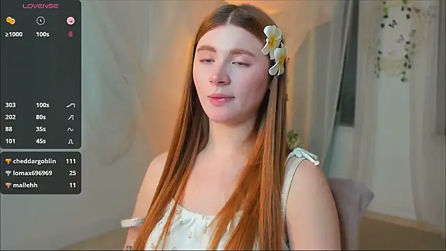 Snapshot of Freckle_Diyana chatting on February 8, 2025, 4:03 am Freckle Diyana online show from February 8, 2025, 4:03 am