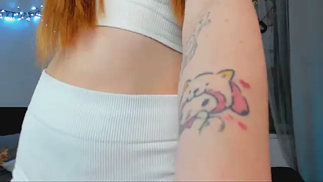Snapshot of Freckle_Diyana chatting on February 16, 2025, 10:22 pm Freckle Diyana online show from February 16, 2025, 10:22 pm