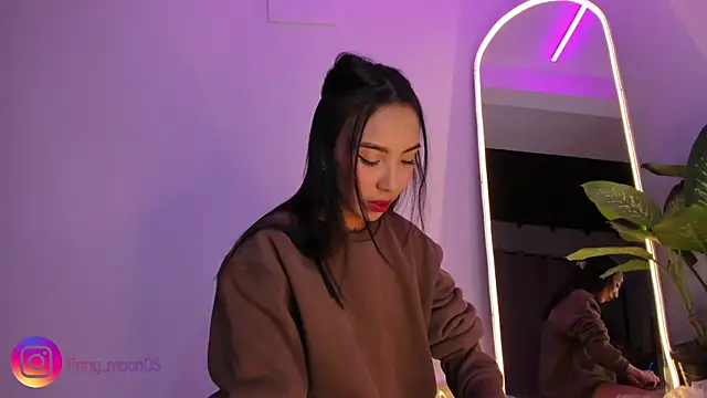 tinymoon- online show from March 8, 2025, 3:50 am